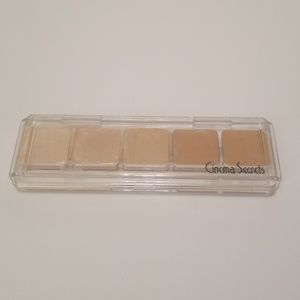 Cinema Secrets kit 5 foundation palette
